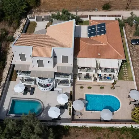 Aurelia Gazde/Camere de închiriat